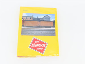 Morning Sun MILW Color Guide to Freight & Passenger Equip. Vol. 2 by Nighswonger