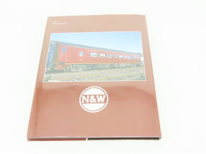 Morning Sun: Norfolk and Western Color Guide by Jim Nichols ©2000 HC Book