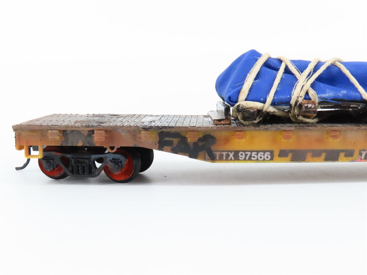 HO Scale TYCO MTTX Trailer Train 50&#39; Flat Car #97566 w/Custom Load &amp; Weathering