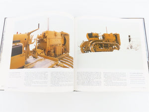 Caterpillar: Farm Tractors, Bulldozers & Heavy Machinery by Leffingwell ©1994 HC