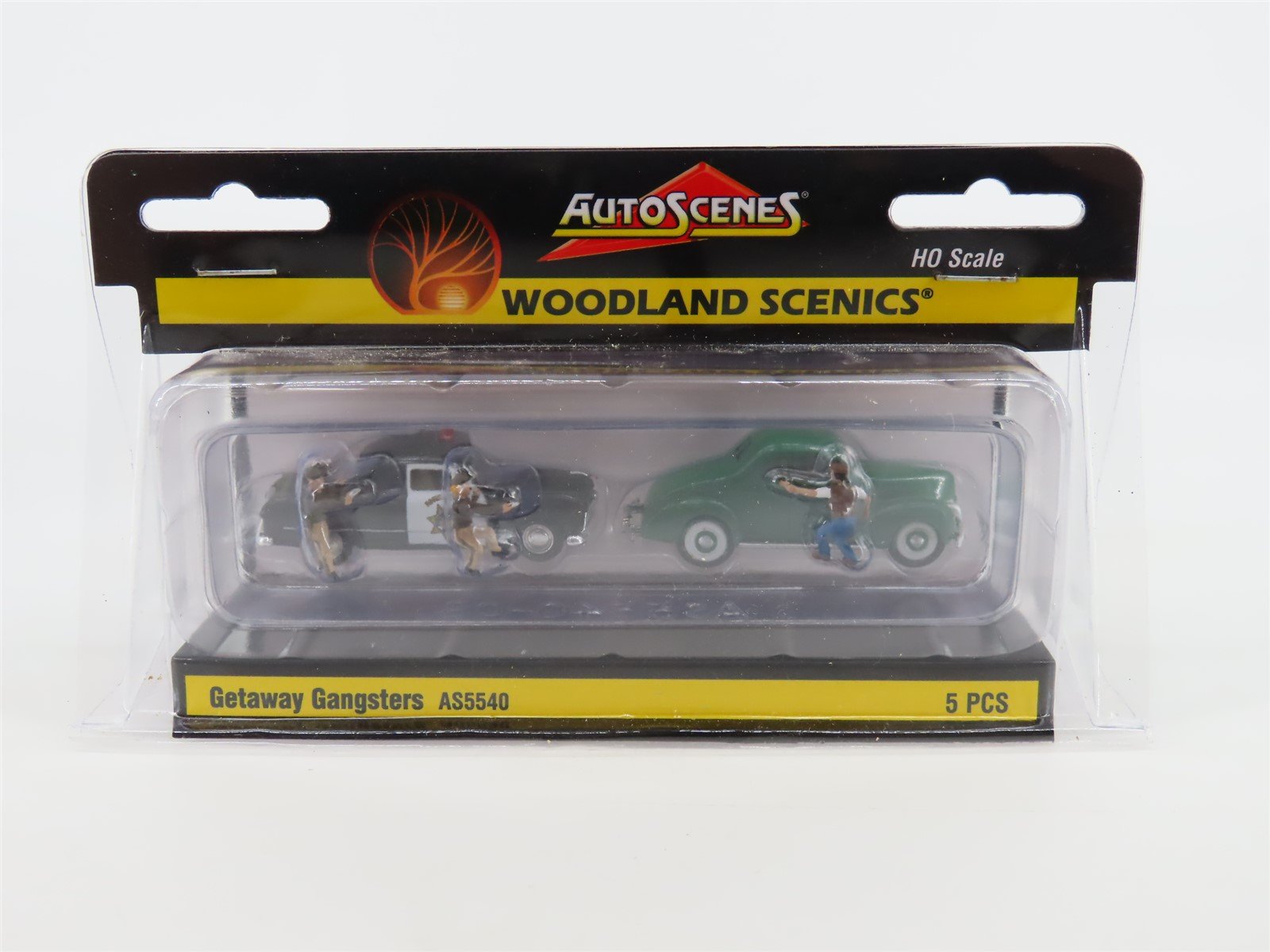 HO 1/87 Scale Woodland Scenics AS5540 Getaway Gangsters Cars & People