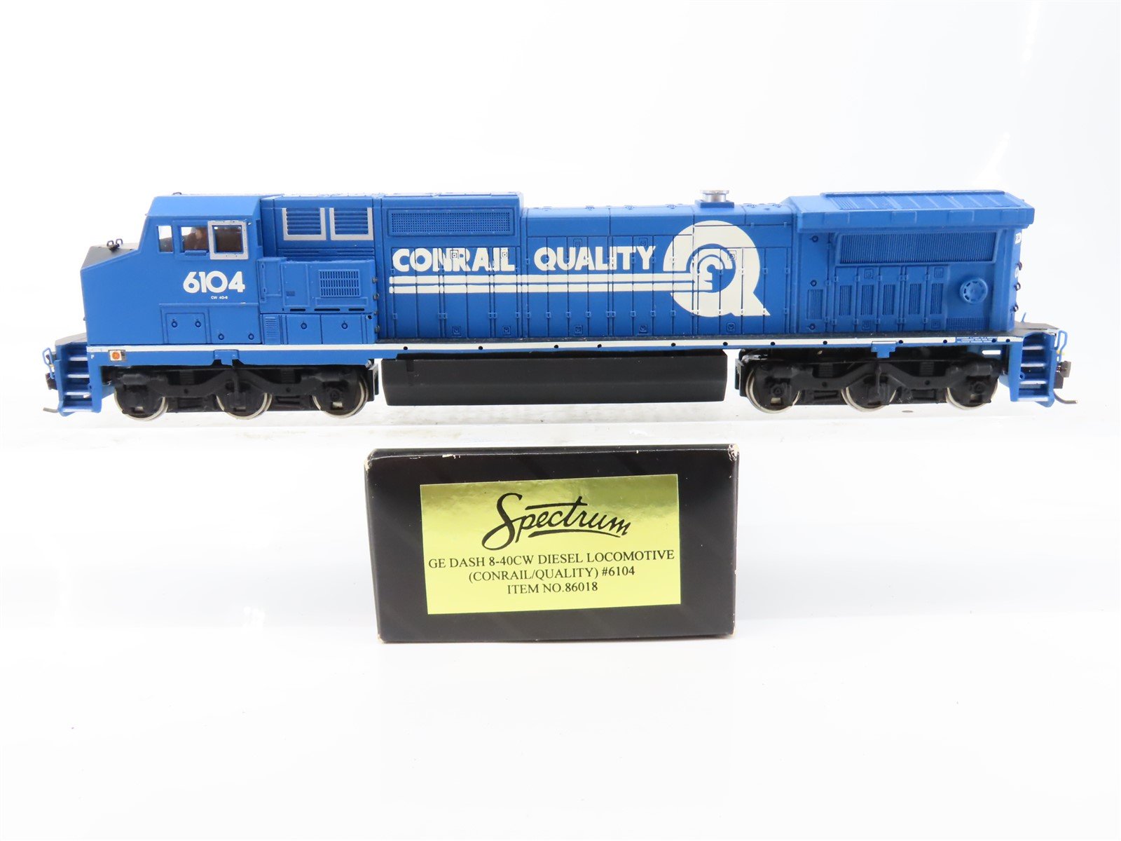 HO Scale Bachmann 86018 CR Conrail Dash 8-40CW Diesel Locomotive #6104