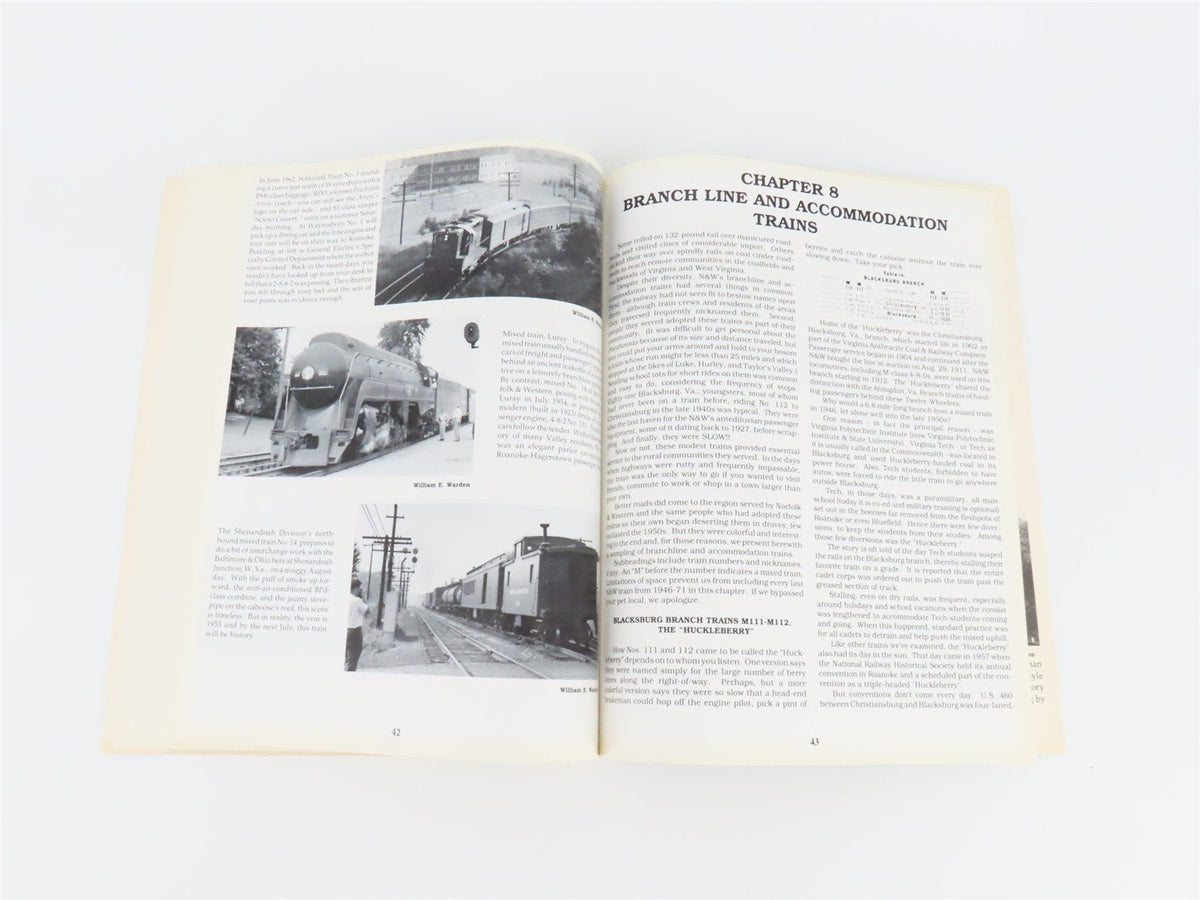 Norfolk &amp; Western Passenger Service 1946-1971 by William E. Warden ©1990 SC Bk