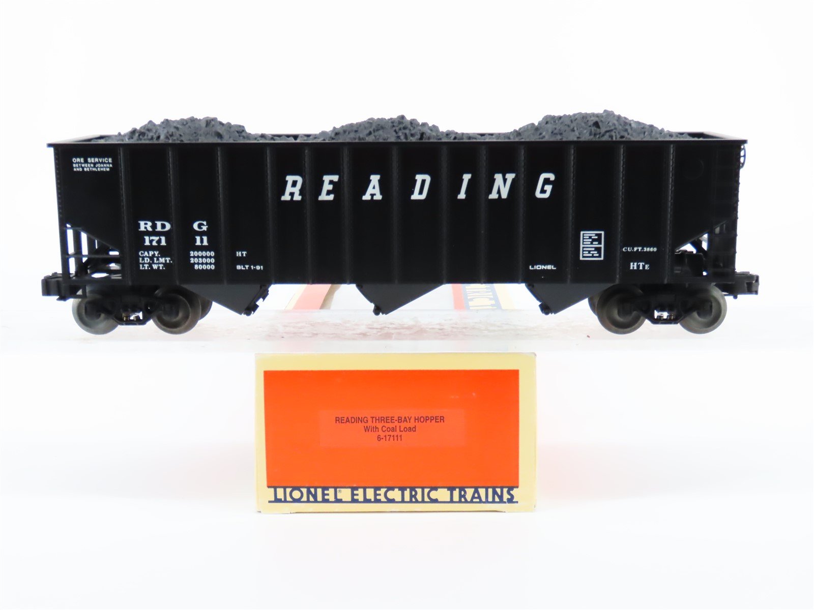 O Gauge 3-Rail Lionel 6-17111 RDG Reading 3-Bay Hopper w/Coal Load