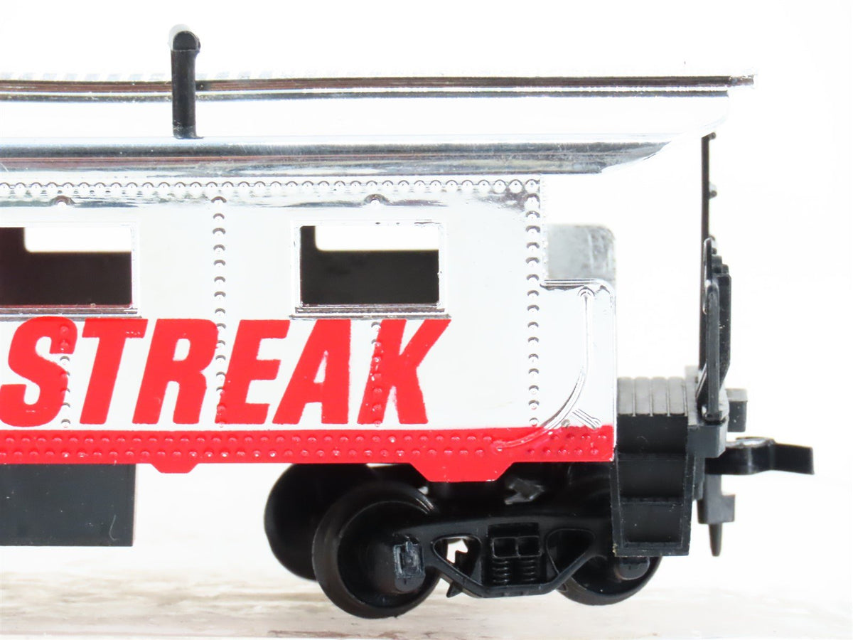 HO Scale TYCO #327-60 Silver Streak 40&#39; Caboose #607