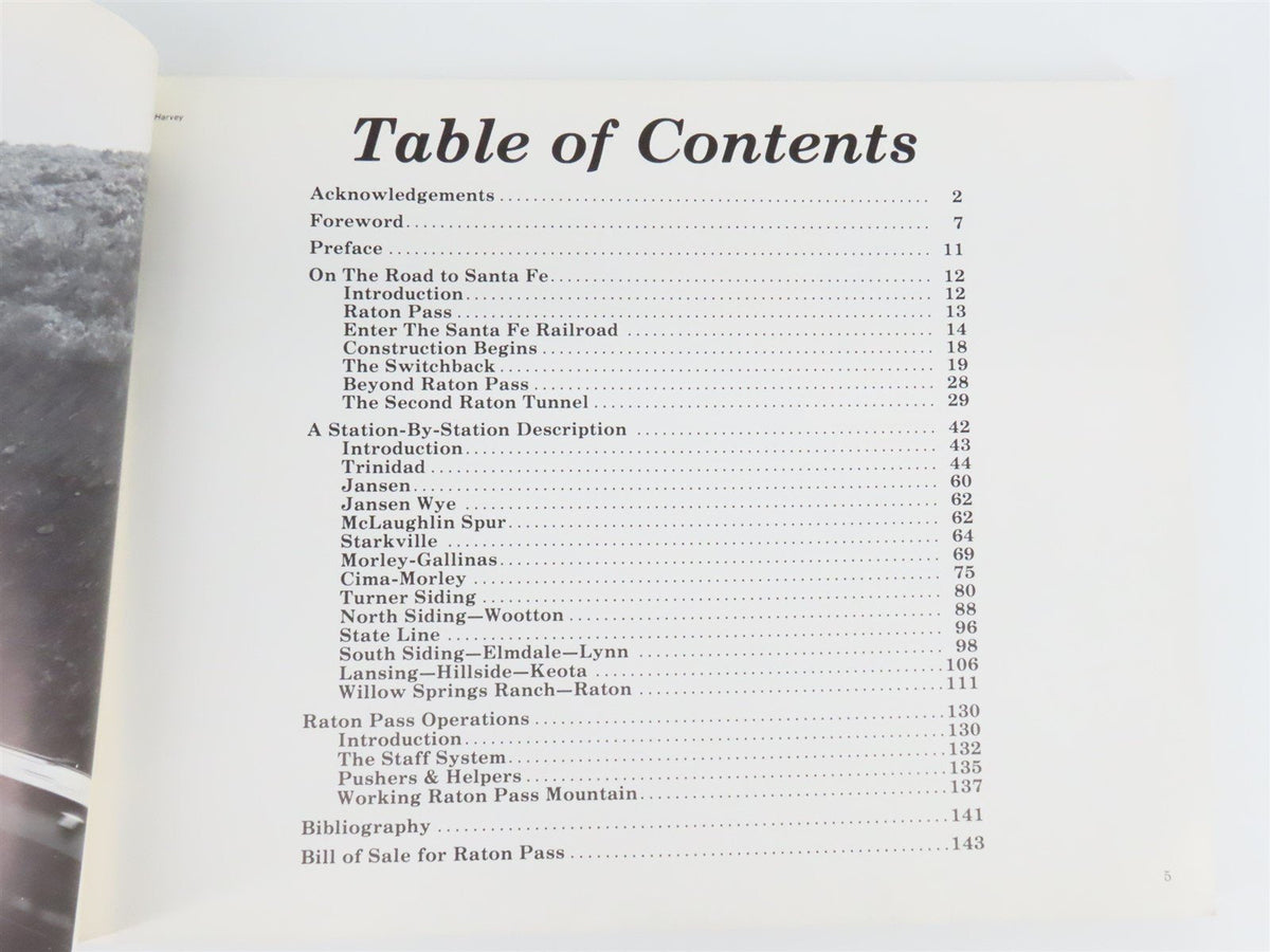 Santa Fe&#39;s Raton Pass By Jared V. Harper Foreward By RH Kindig ©1983 SC Book