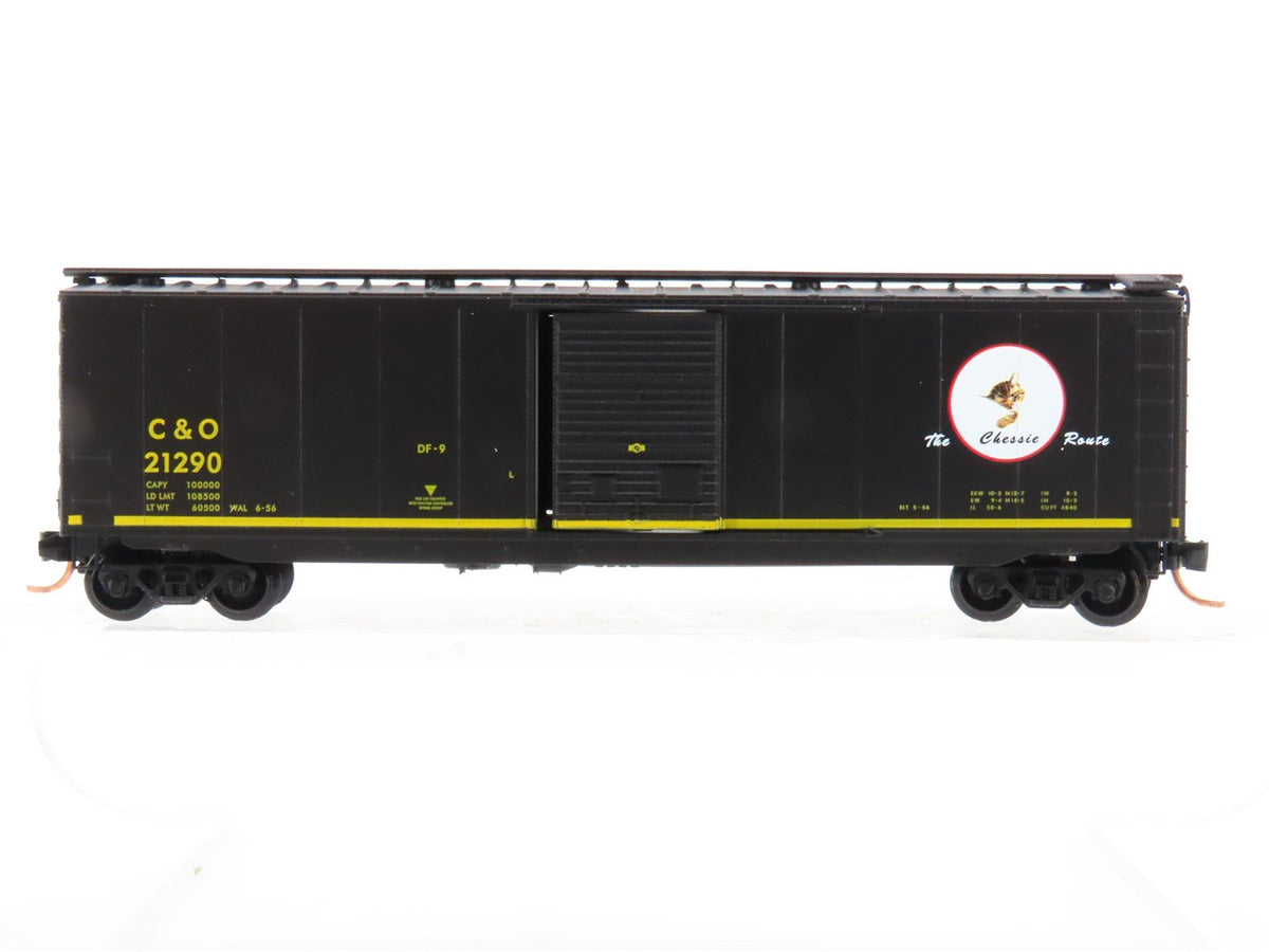 N Scale Micro-Trains MTL 03100071 C&amp;O Chessie Route 50&#39; Box Car #21290