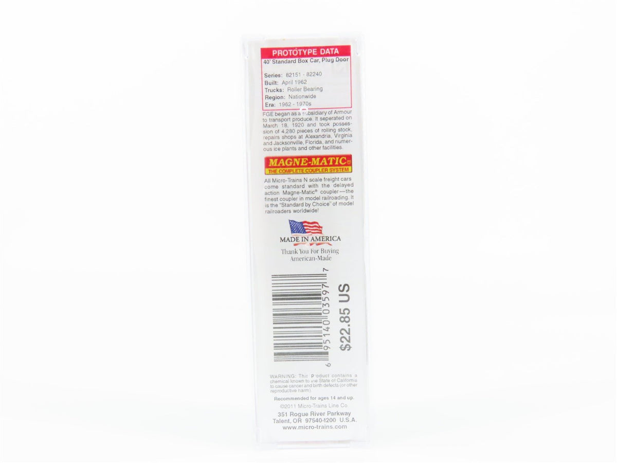 N Scale Micro-Trains MTL 02100060 RBNX Fruit Growers Express Reefer #82204