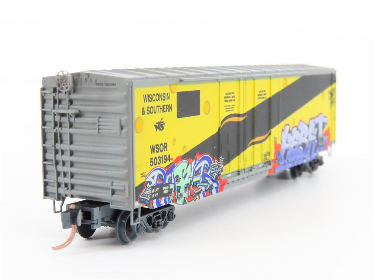 N Micro-Trains MTL 07544200 WSOR Wisconsin &amp; Southern Boxcar #503194 w/ Graffiti