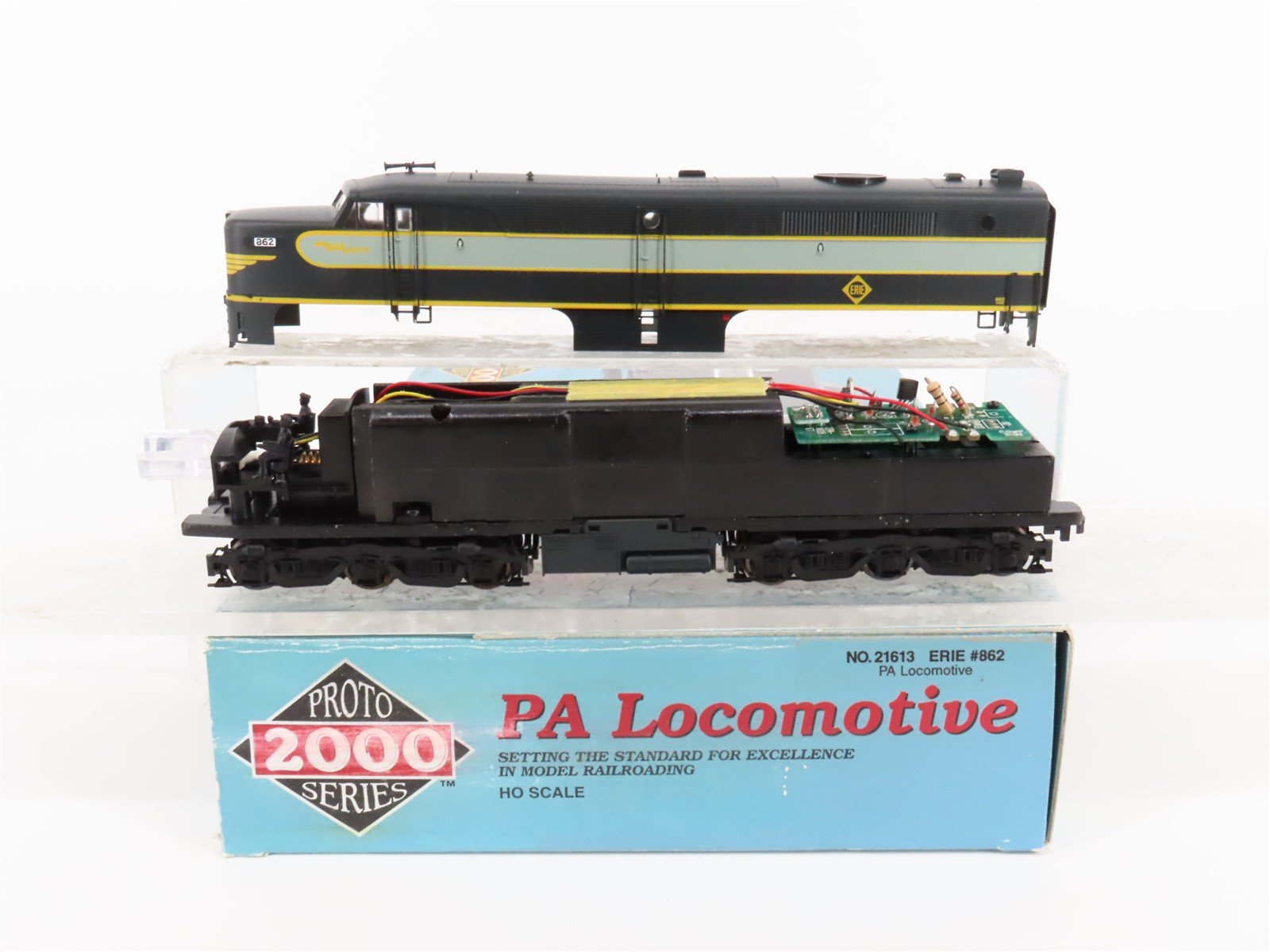 HO Scale Proto 2000 21613 Erie PA Diesel Locomotive #862 - DCC Ready