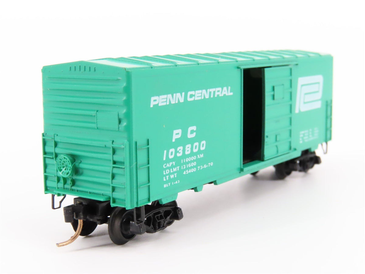 N Scale Kadee Micro-Trains MTL 24050 PC Penn Central 40&#39; Box Car #103800