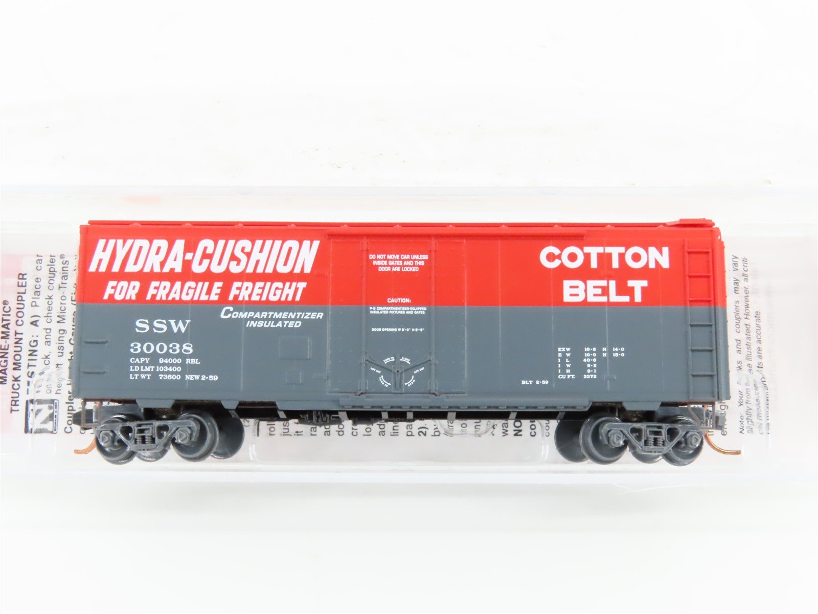 N Scale Micro-Trains MTL 02100592 SSW Cotton Belt 40' Plug Door Box Car #30038