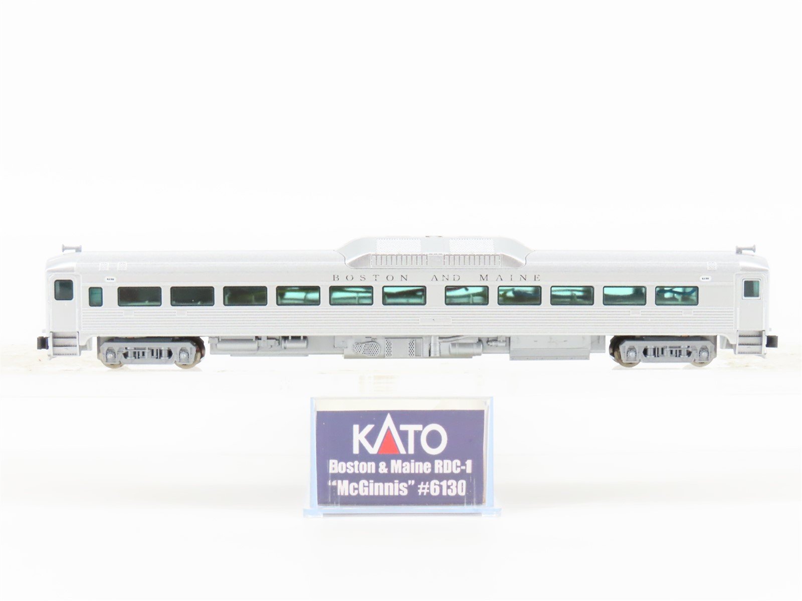 N Scale KATO B&M Boston & Maine RDC-1 Diesel Locomotive #6130 w/DCC