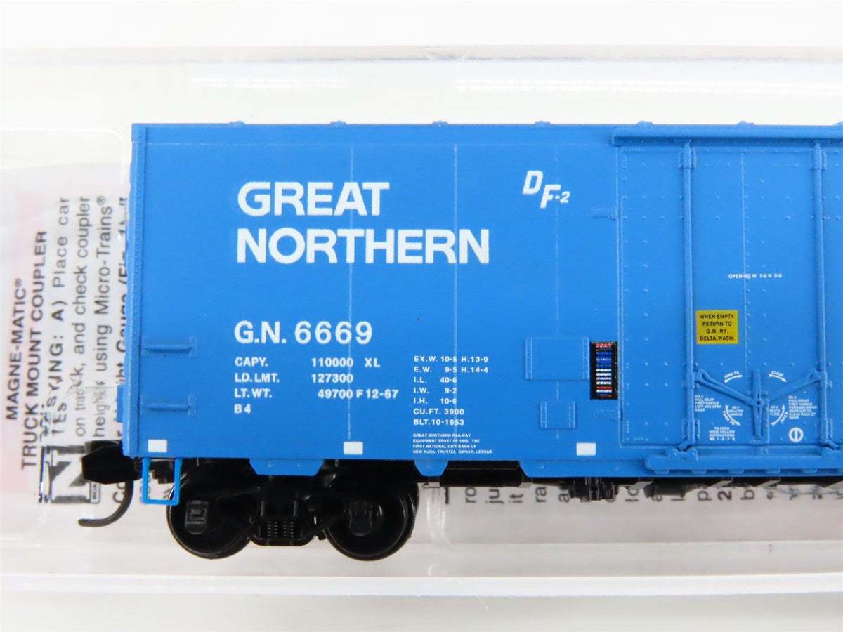 N Scale Micro-Trains MTL 07400037 GN Big Sky Blue 40&#39; Box Car #6669