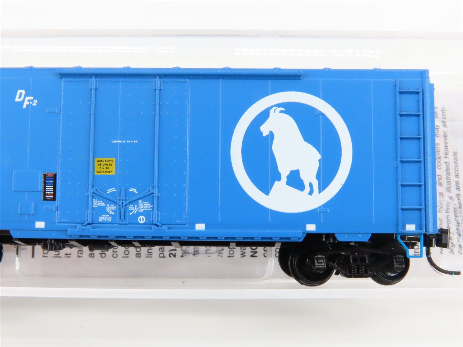 N Scale Micro-Trains MTL 07400037 GN Big Sky Blue 40' Box Car #6669
