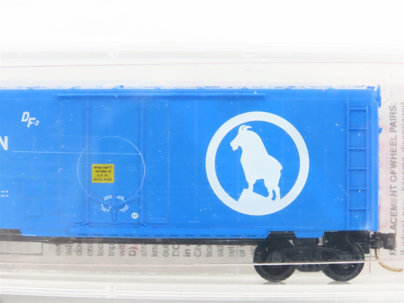 N Scale Micro-Trains MTL 74030 GN Big Sky Blue 40' Box Car #6646 - Sealed