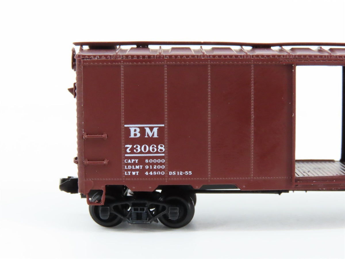 N Scale Neal&#39;s N-Gauging Trains IMSR-02 B&amp;M Boston &amp; Maine 40&#39; Box Car #73068