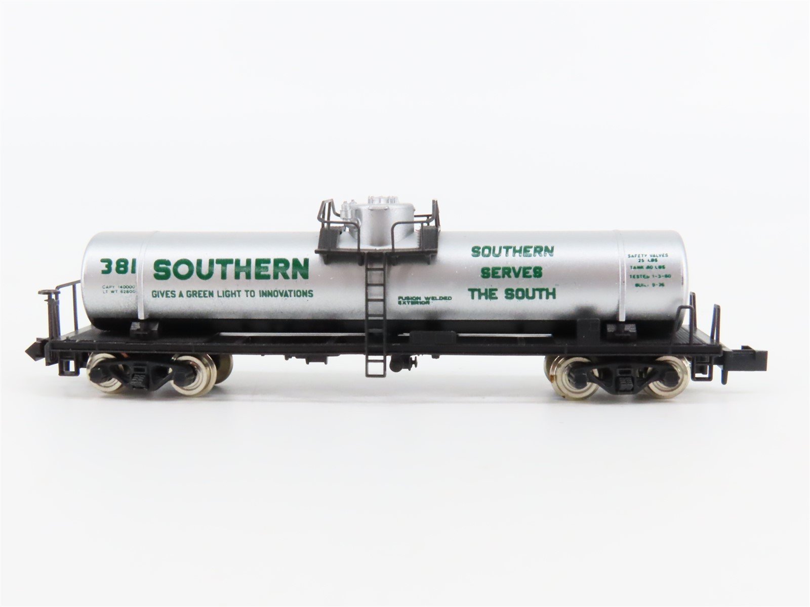 N Scale KATO Con-Cor 1601M SOU Southern Chemical Tank Car #381