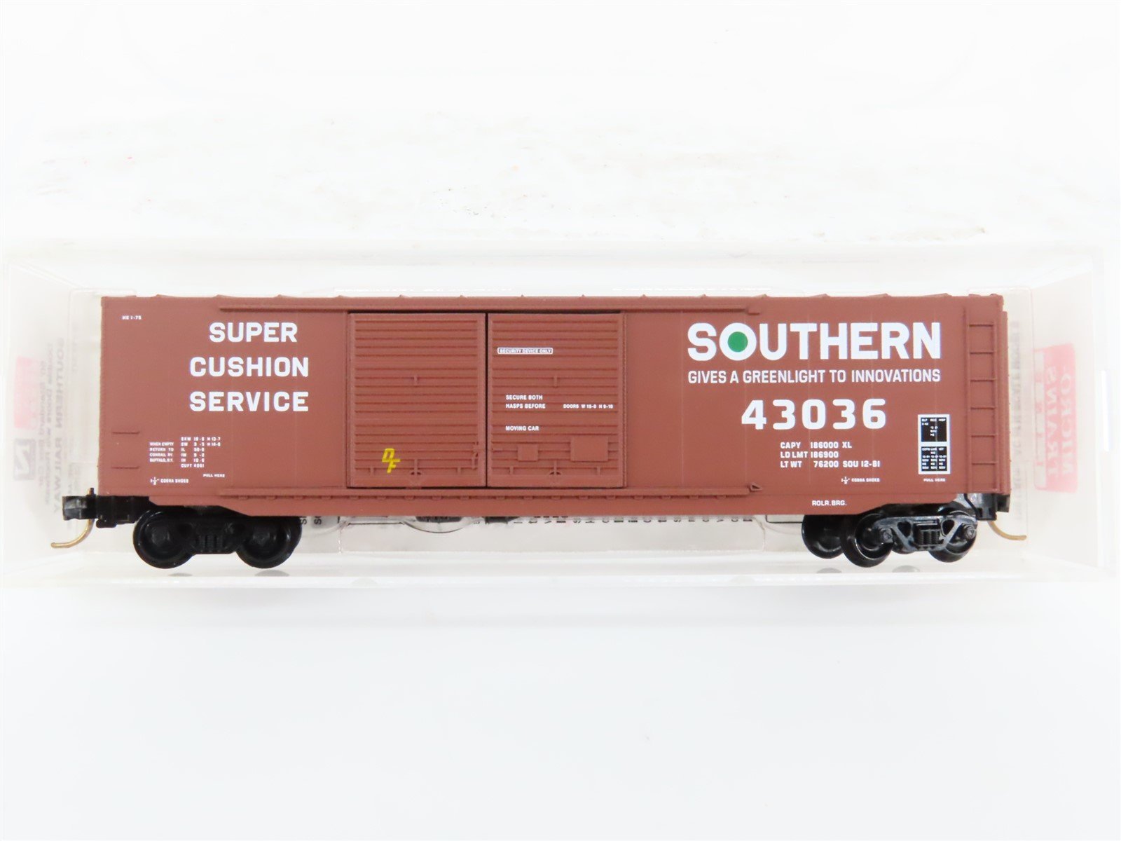 N Scale Micro-Trains MTL 37030 SOU Southern "Green Dot" 50' Box Car #43036