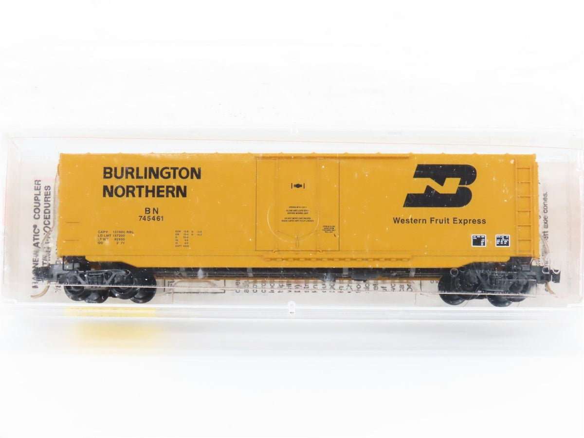 N Scale Micro-Trains MTL 38160 BN Burlington Northern 50&#39; Box Car #745461