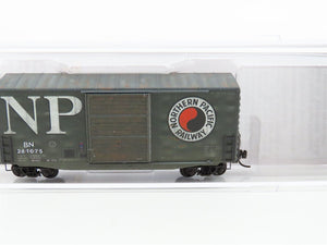 N Micro-Trains MTL 10144011 BNSF Family Tree Series Car #4 BN/ex-NP 40' Box Car