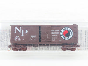 N Scale Micro-Trains MTL 22040 NP Northern Pacific 40' Box Car #8719 - Sealed