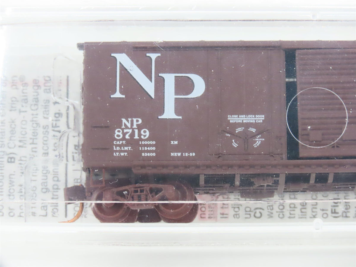 N Scale Micro-Trains MTL 22040 NP Northern Pacific 40&#39; Box Car #8719 - Sealed