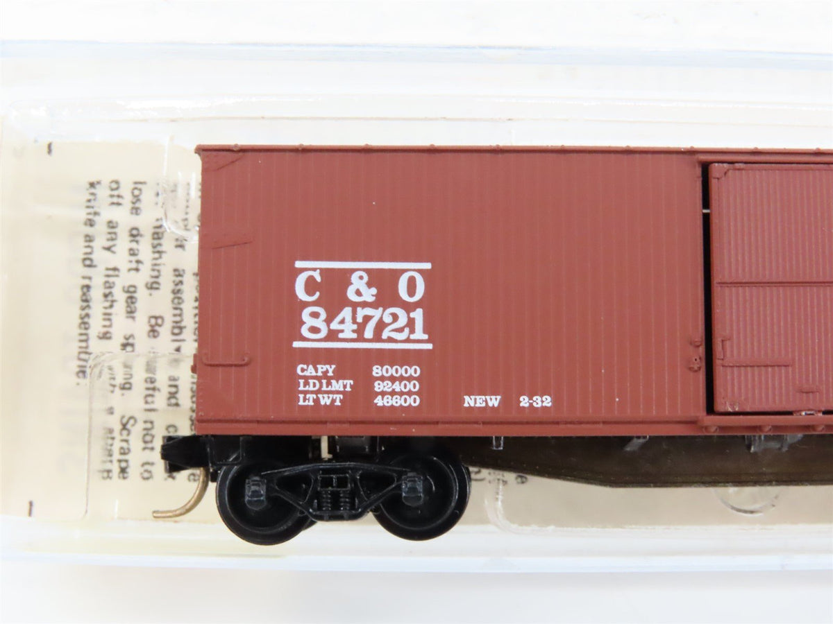 N Scale Kadee Micro-Trains MTL 42120 C&amp;O Chesapeake &amp; Ohio Box Car #84721