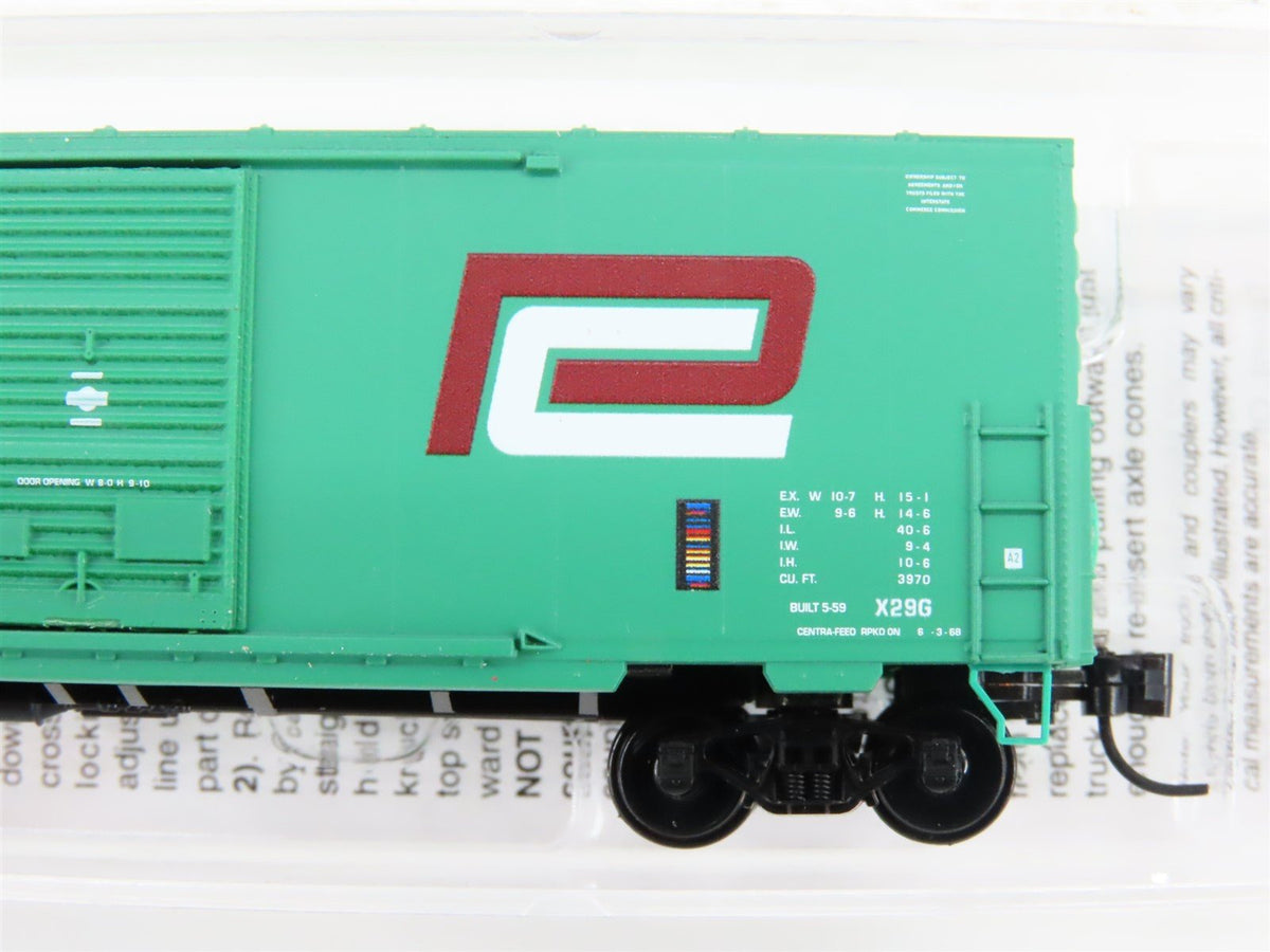 N Scale Micro-Trains MTL 02400520 PC Penn Central 40&#39; Box Car #252455