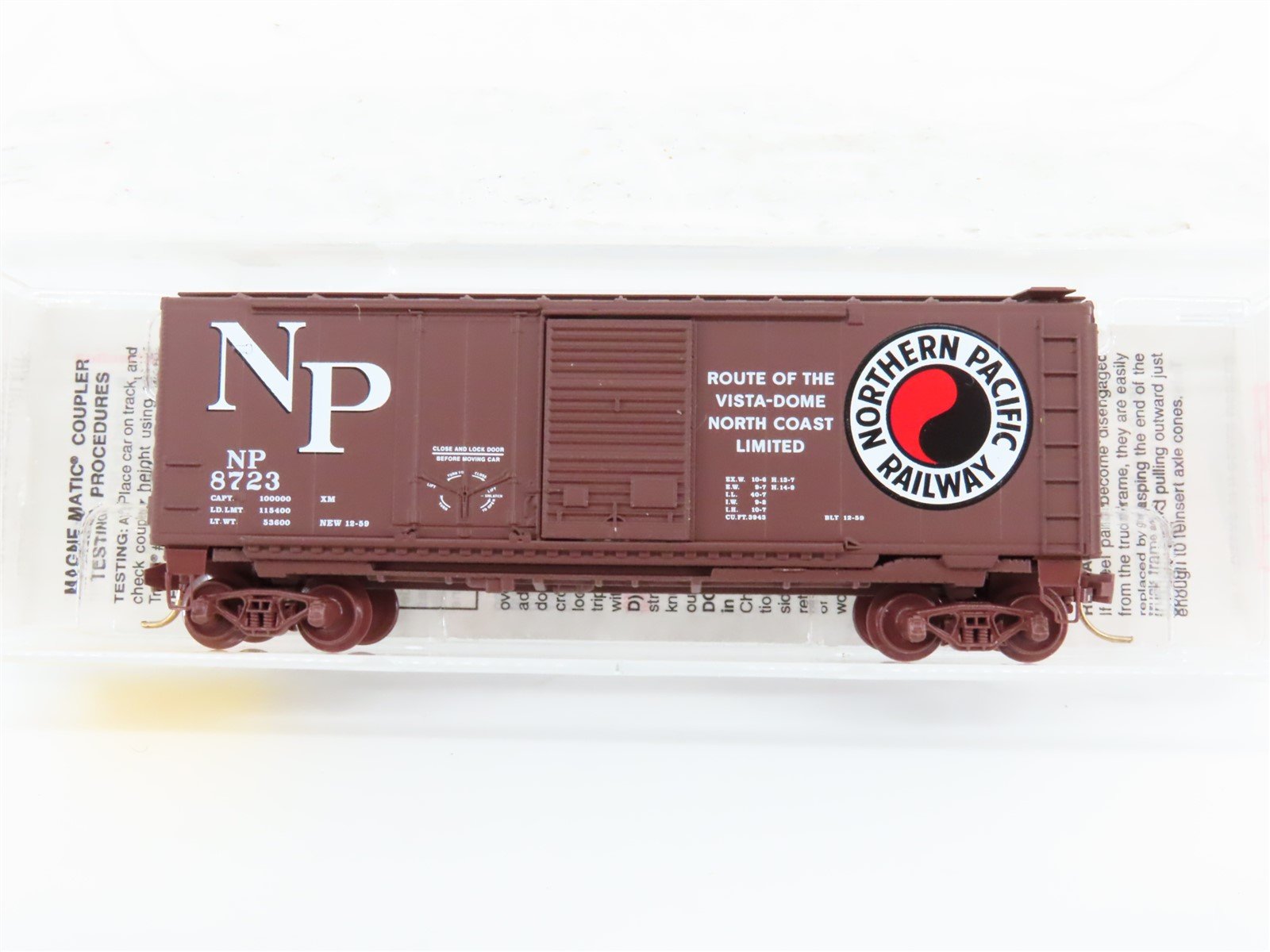 N Scale Micro-Trains MTL 22040 NP Northern Pacific 40' Box Car #8723