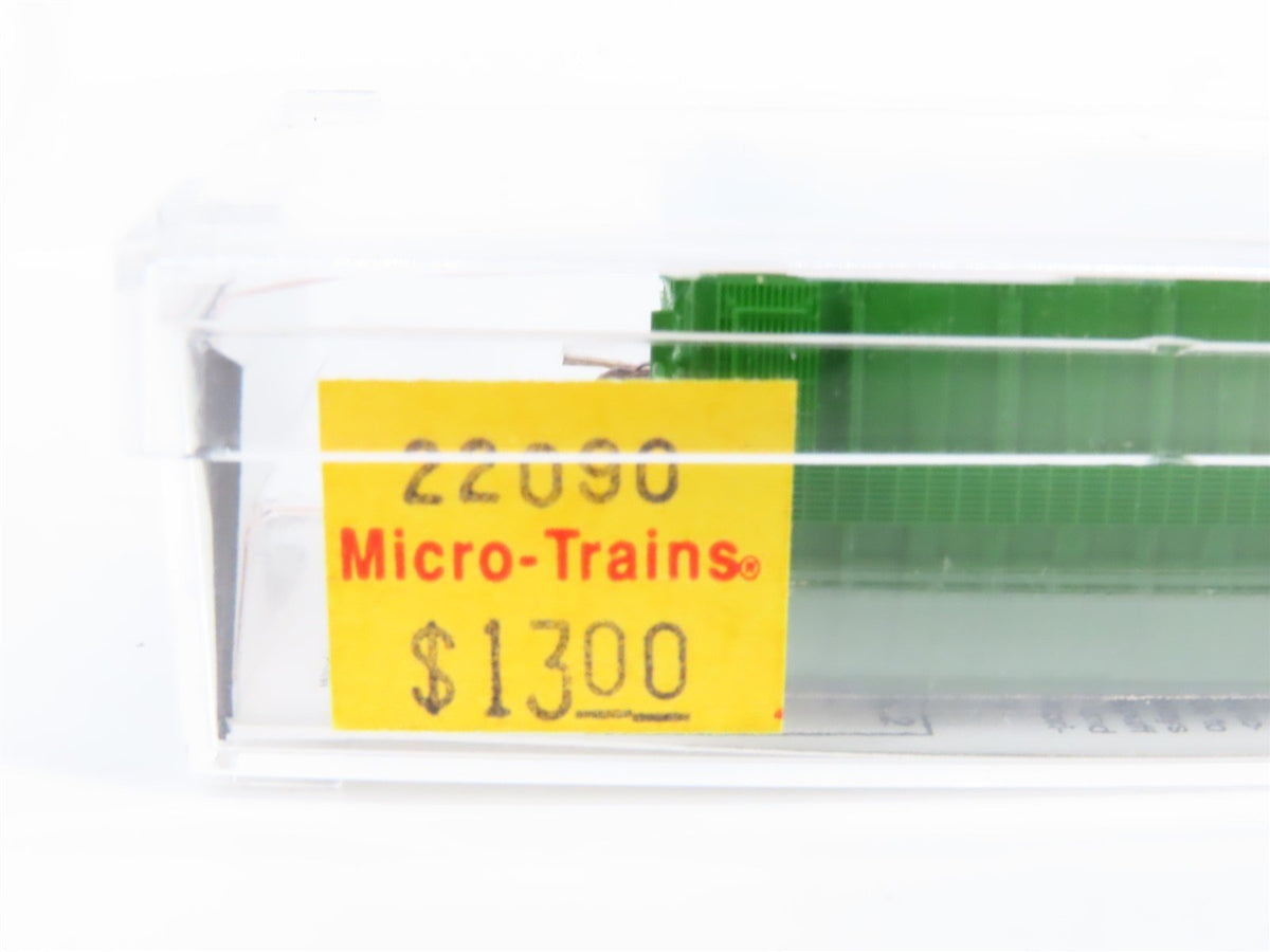 N Scale Micro-Trains MTL 22090 NP Northern Pacific 40&#39; Box Car #8135