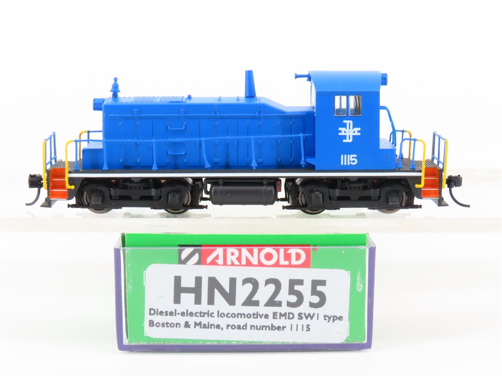 N Scale Arnold HN2255 B&M Boston & Maine SW1 Diesel Locomotive #1115 w/DCC