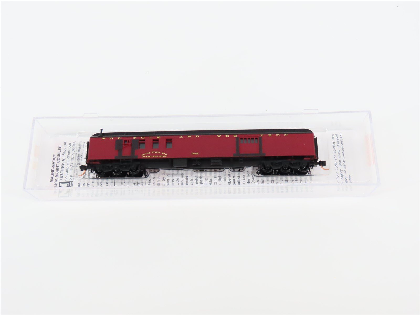 N Micro-Trains MTL 14800180 N&W 70' Heavyweight RPO/Baggage Passenger #1202