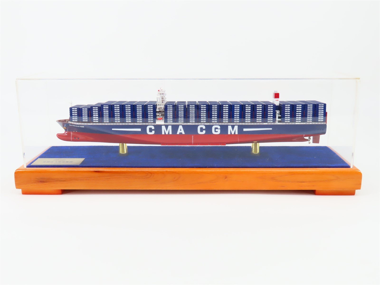 1:1000 Scale Unbranded CMA CGM Container Ship "Jules Verne" w/ Display Case