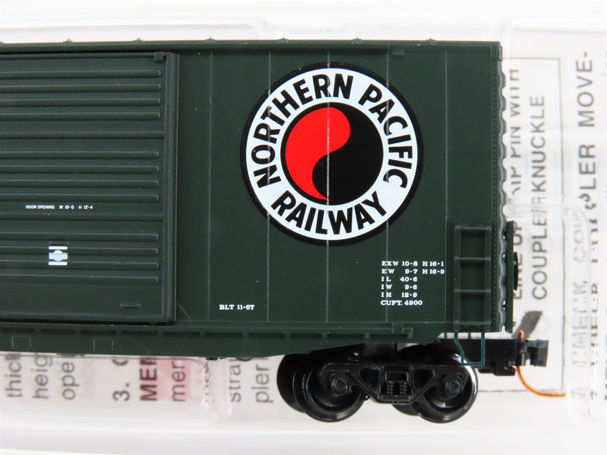 N Scale Micro-Trains MTL 10100010 NP Northern Pacific 40&#39; Hy-Cube Box Car 659999