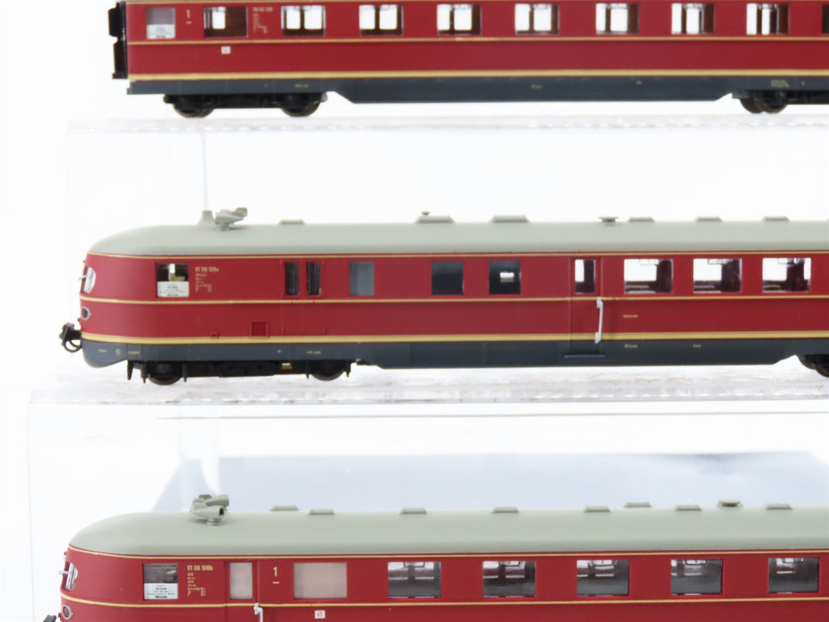 HO Scale Liliput L112601 DB German VT06 Diesel Rail Car Passenger 3-Unit Set