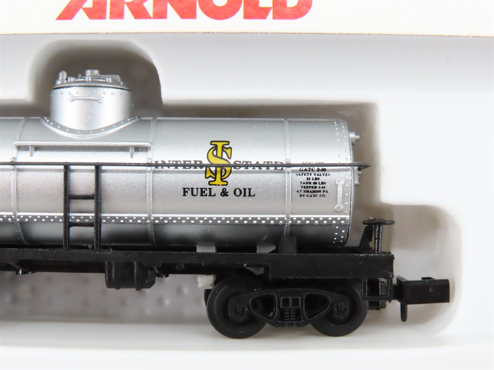 N Scale Arnold 5389 ISOX Interstate Fuel Single Dome Tankcar #3150