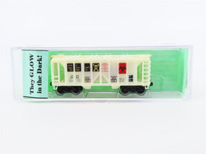 N Scale Deluxe Innovations 73002 XTXX Toxic Transport 2-Bay Hopper  #250624