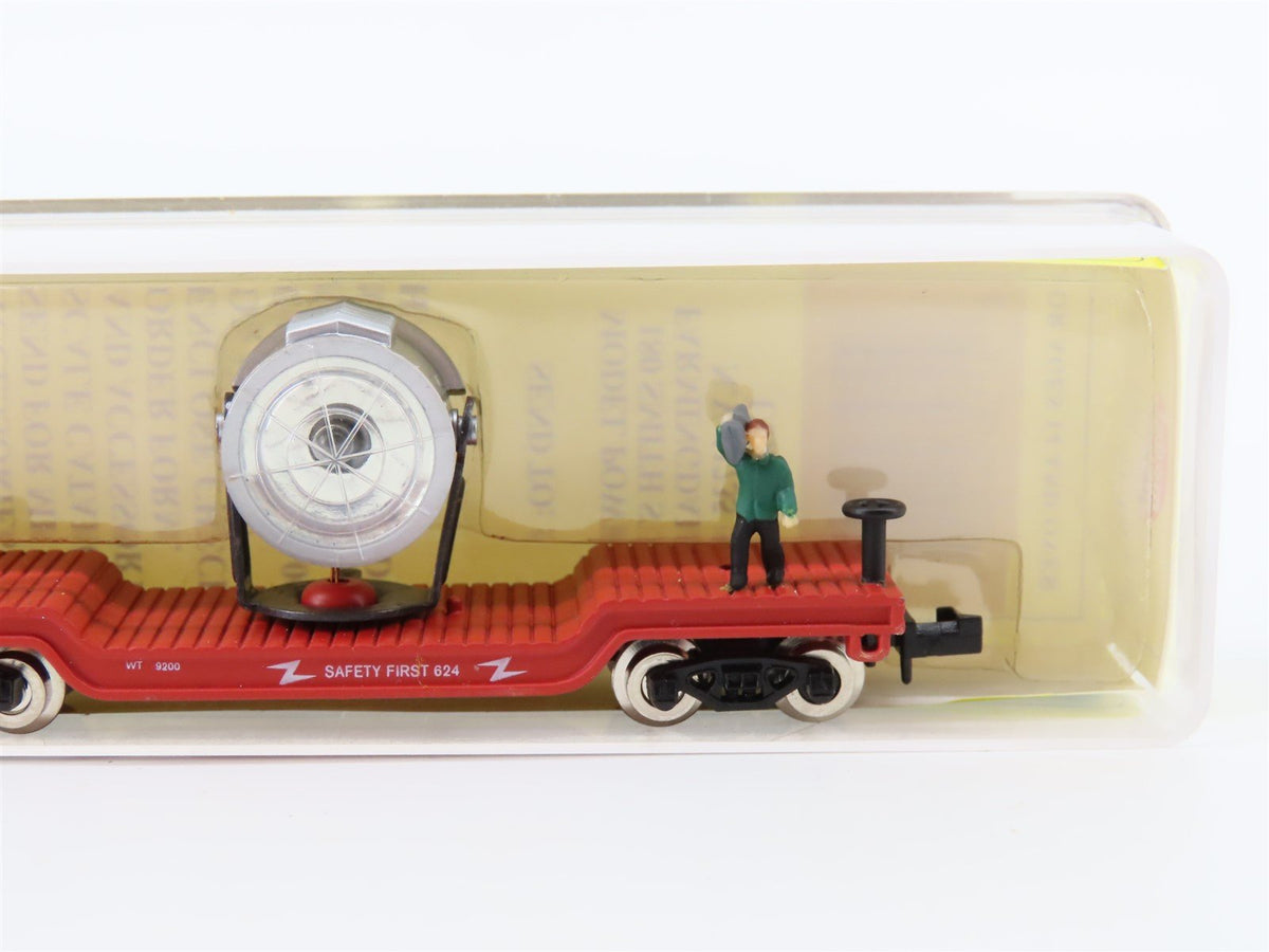 N Scale Model Power 4100 Metal Searchlight Flat Car #628 w/ Figures