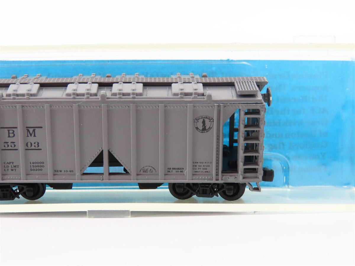 N Scale Deluxe Innovations 7060 B&amp;M Boston &amp; Maine 2 Bay Covered Hopper #5503