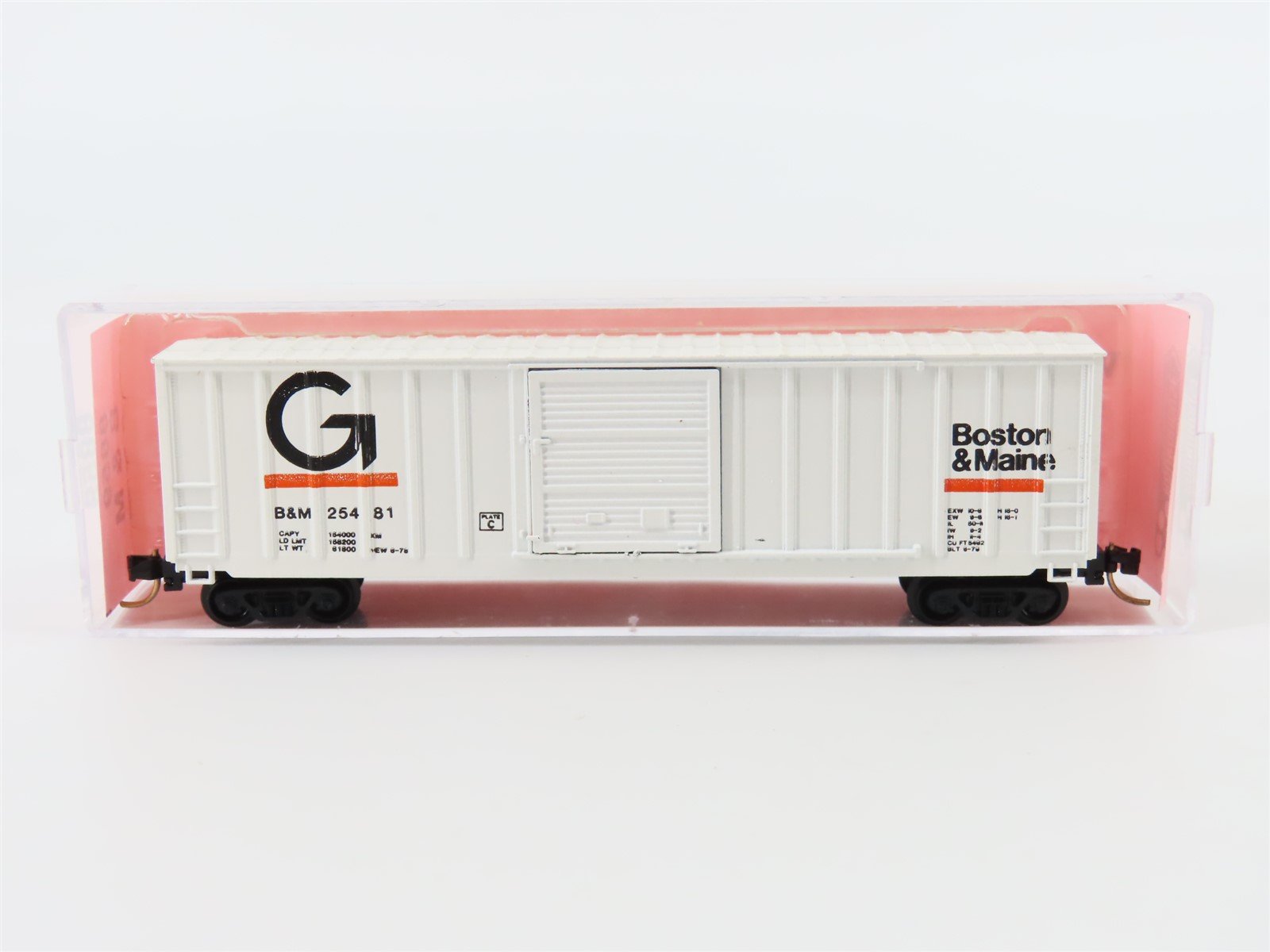 N Scale Roundhouse 8859 B&M Boston & Maine Boxcar #25481