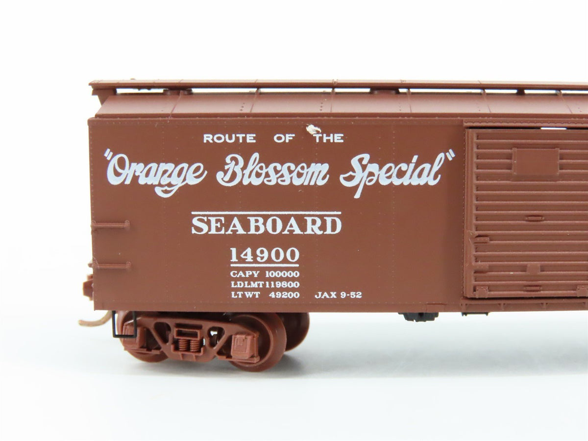 N Scale Micro-Trains MTL 120230 SAL &quot;Orange Blossom Special&quot; 40&#39; Box Car #14900