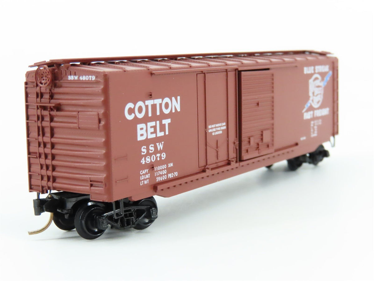 N Kadee Micro-Trains MTL 33060 SSW Cotton Belt &quot;Blue Streak&quot; 50&#39; Box Car #48079