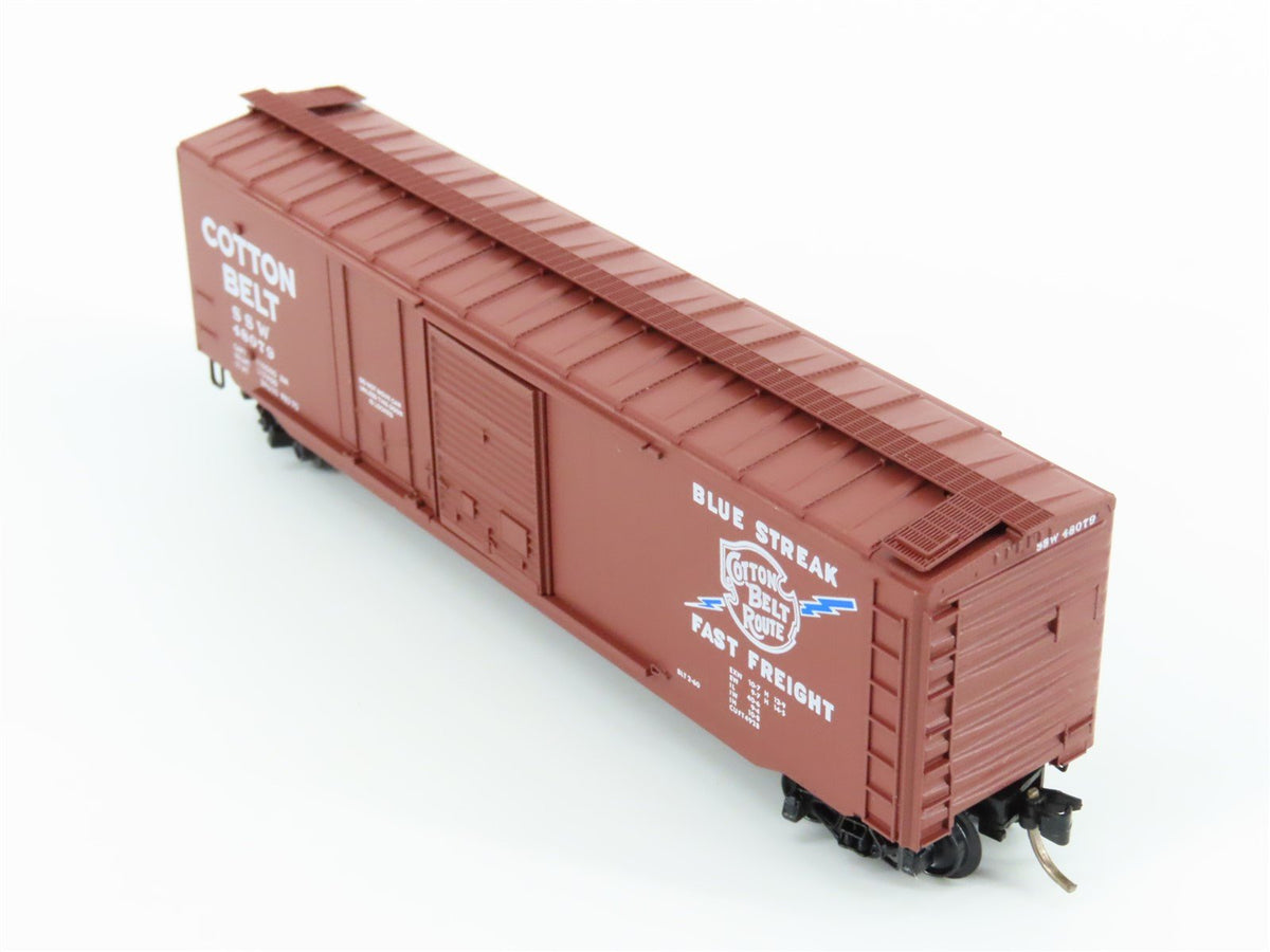 N Kadee Micro-Trains MTL 33060 SSW Cotton Belt &quot;Blue Streak&quot; 50&#39; Box Car #48079