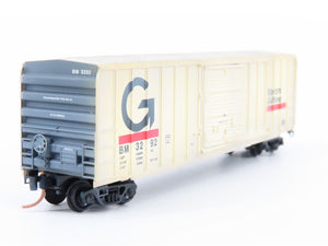 N Scale Micro-Trains MTL 02544400 BM Boston & Maine Box Car #3292 w/ Graffiti