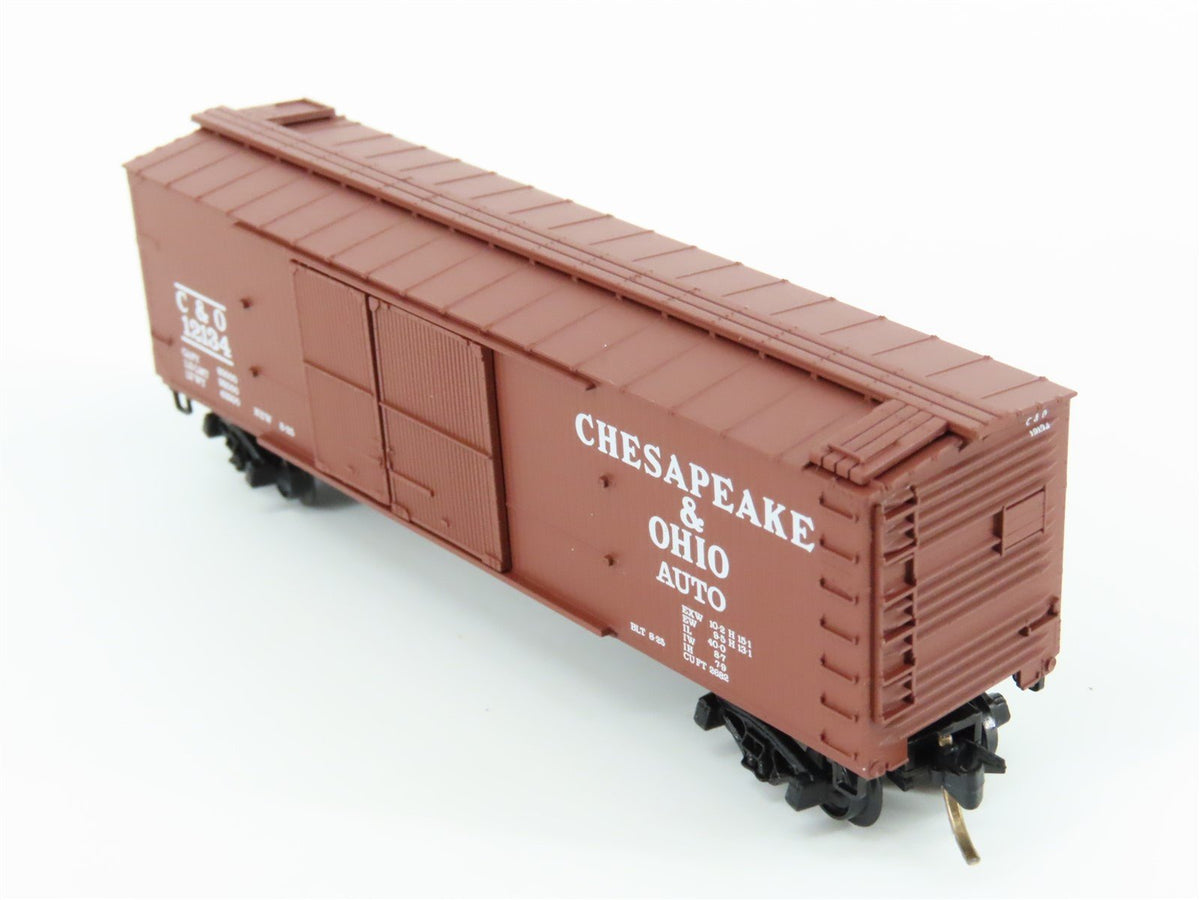 N Scale Kadee Micro-Trains MTL 43070 C&amp;O Chesapeake &amp; Ohio 40&#39; Box Car #12134