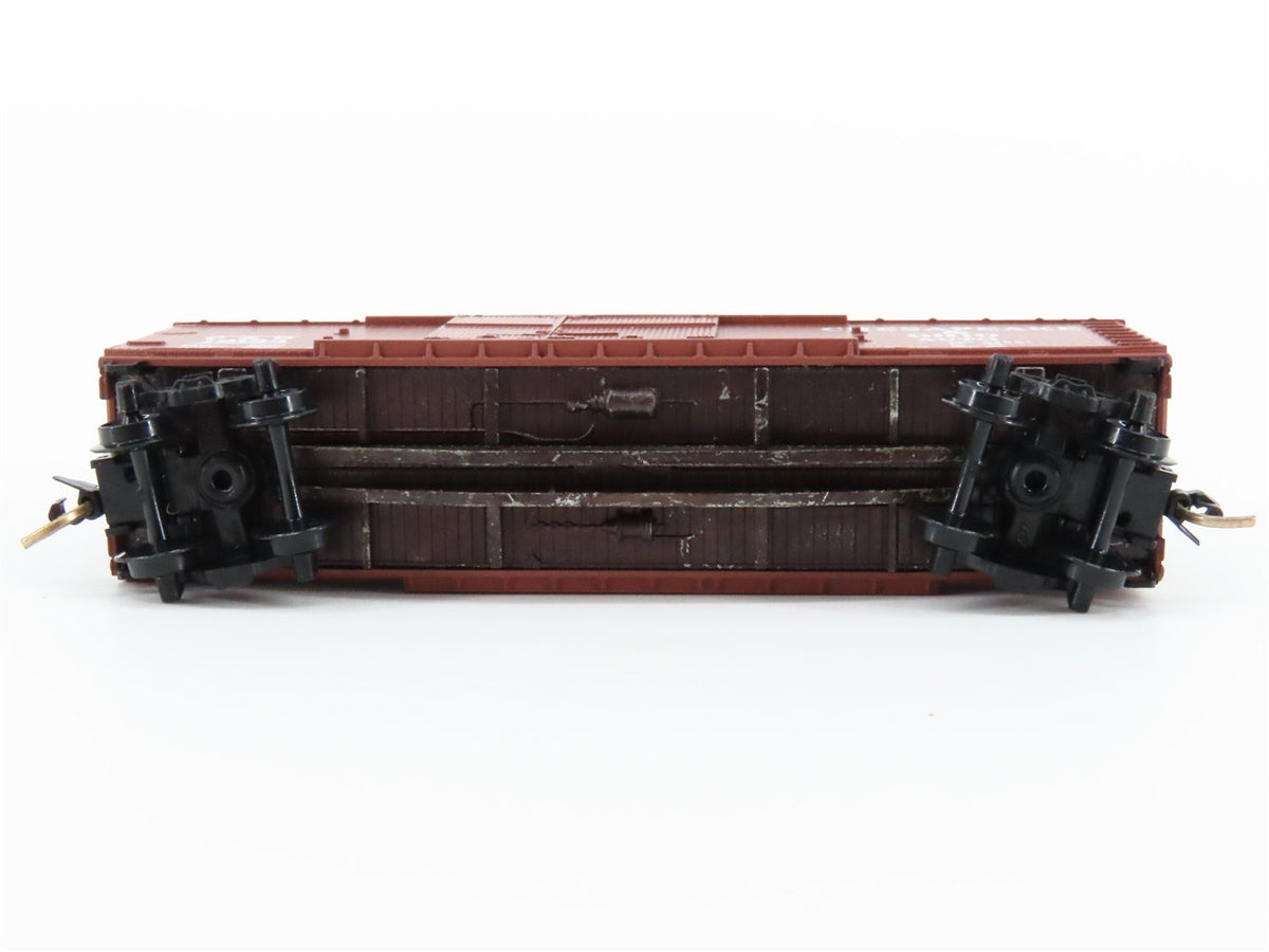 N Scale Kadee Micro-Trains MTL 43070 C&amp;O Chesapeake &amp; Ohio 40&#39; Box Car #12134