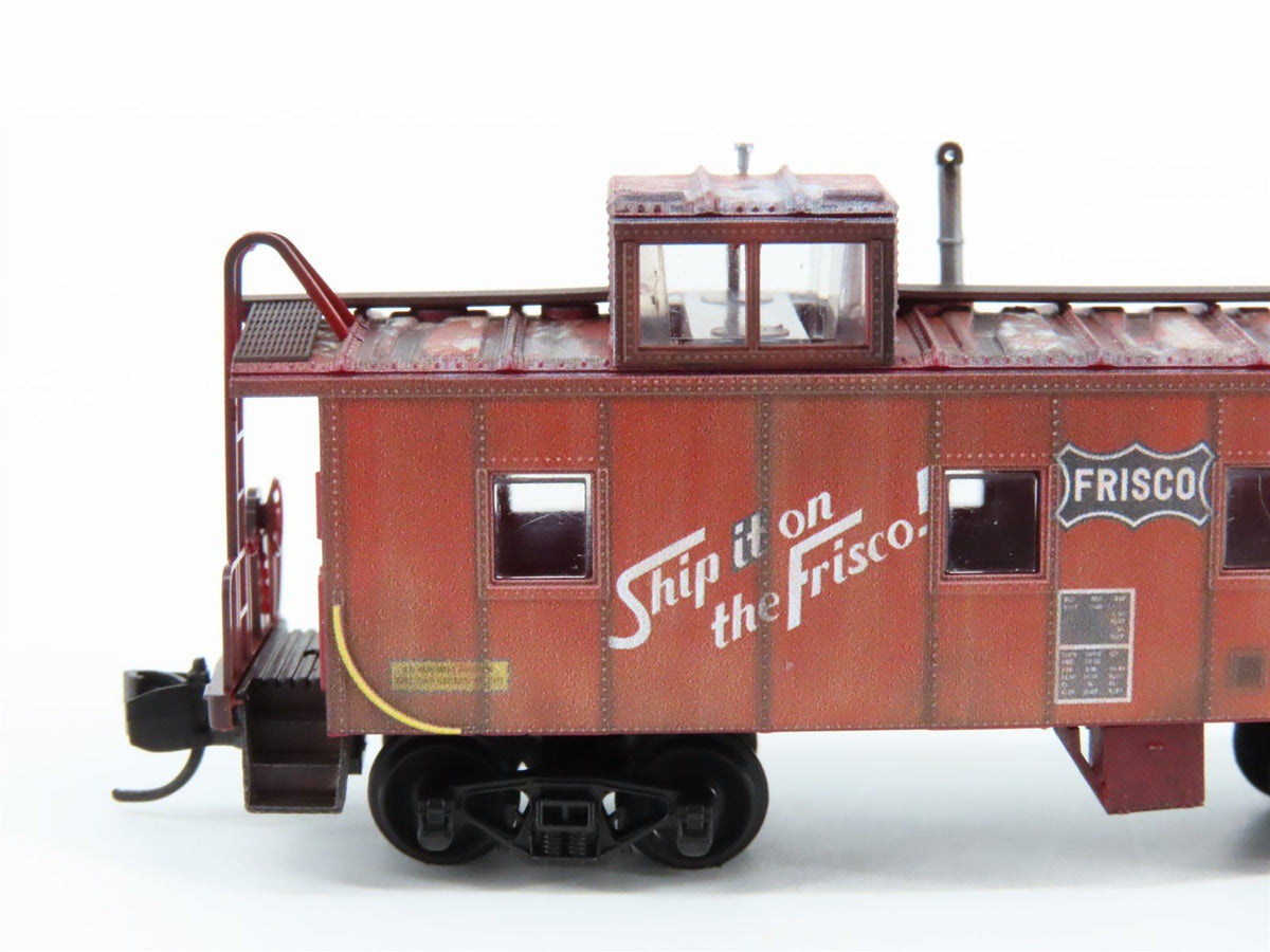 N Micro-Trains MTL 10044580 BNSF Family Tree BN Frisco 36&#39; Caboose Weathered