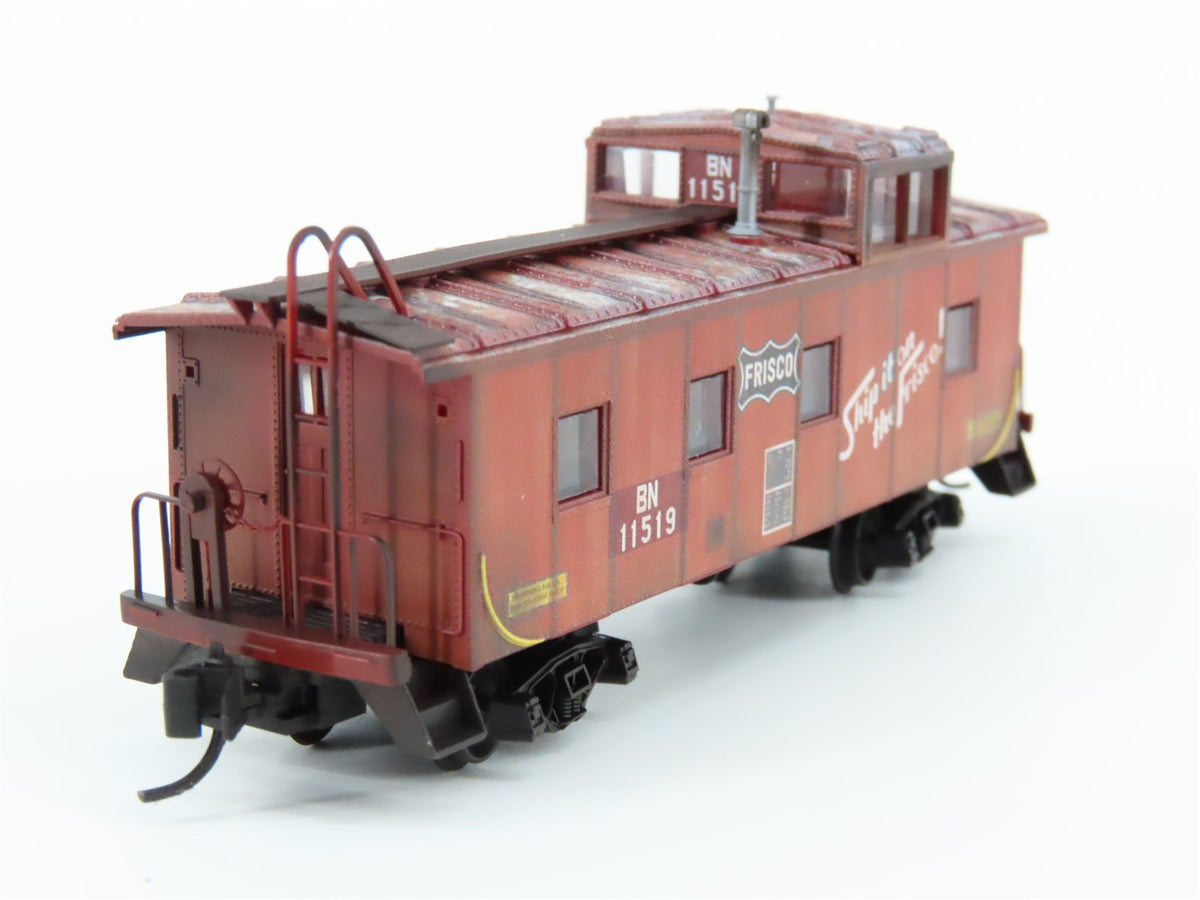 N Micro-Trains MTL 10044580 BNSF Family Tree BN Frisco 36&#39; Caboose Weathered