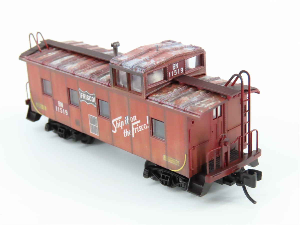 N Micro-Trains MTL 10044580 BNSF Family Tree BN Frisco 36&#39; Caboose Weathered